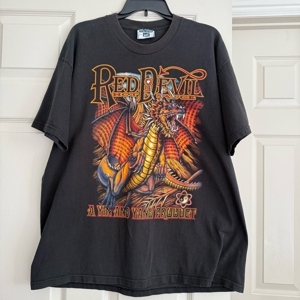 Vintage 90s Lee Red Devil Hot Sauce Dragon Graphic T-Shirt XL USA
